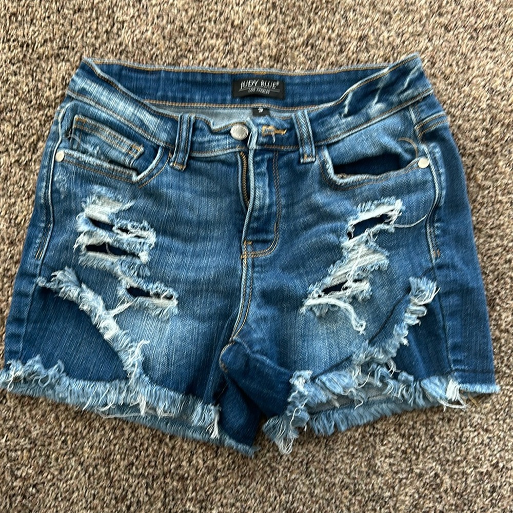 Judy Blue Distressed Denim Shorts, size Small